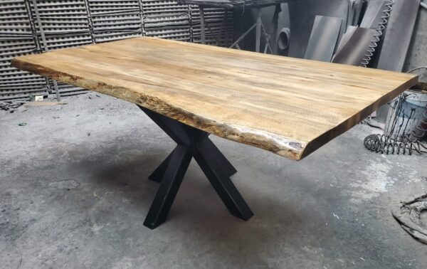 Table Pied Central 4 Pattes