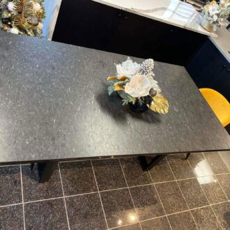 Table Granite St-Henry fini antique