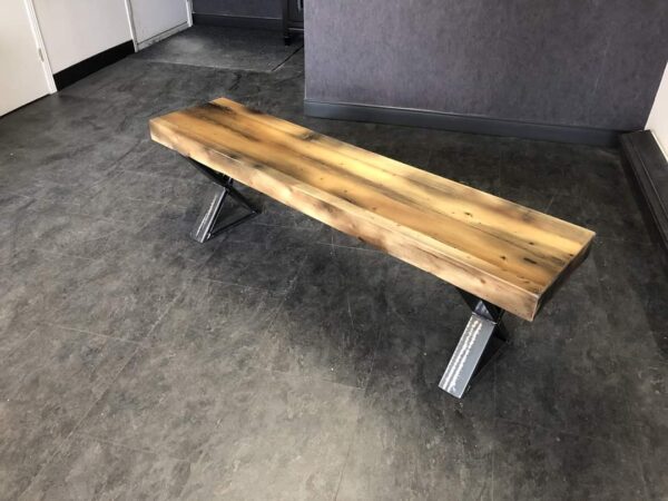 Banc avec patte en acier naturel